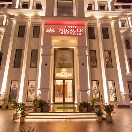 Hotel Miracle Resort Phagwāra Exterior foto
