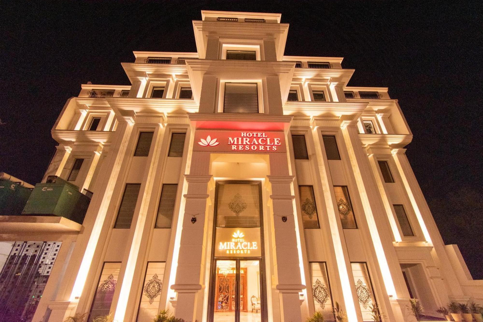 Hotel Miracle Resort Phagwāra Exterior foto